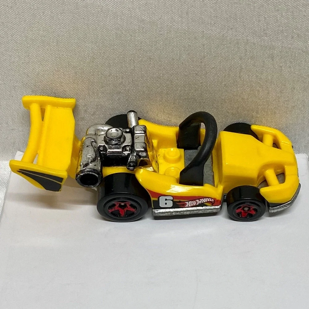 Hot Wheels Let's GO! Die-cast Car 1:64 Yellow Black Red Malaysia HW 2013